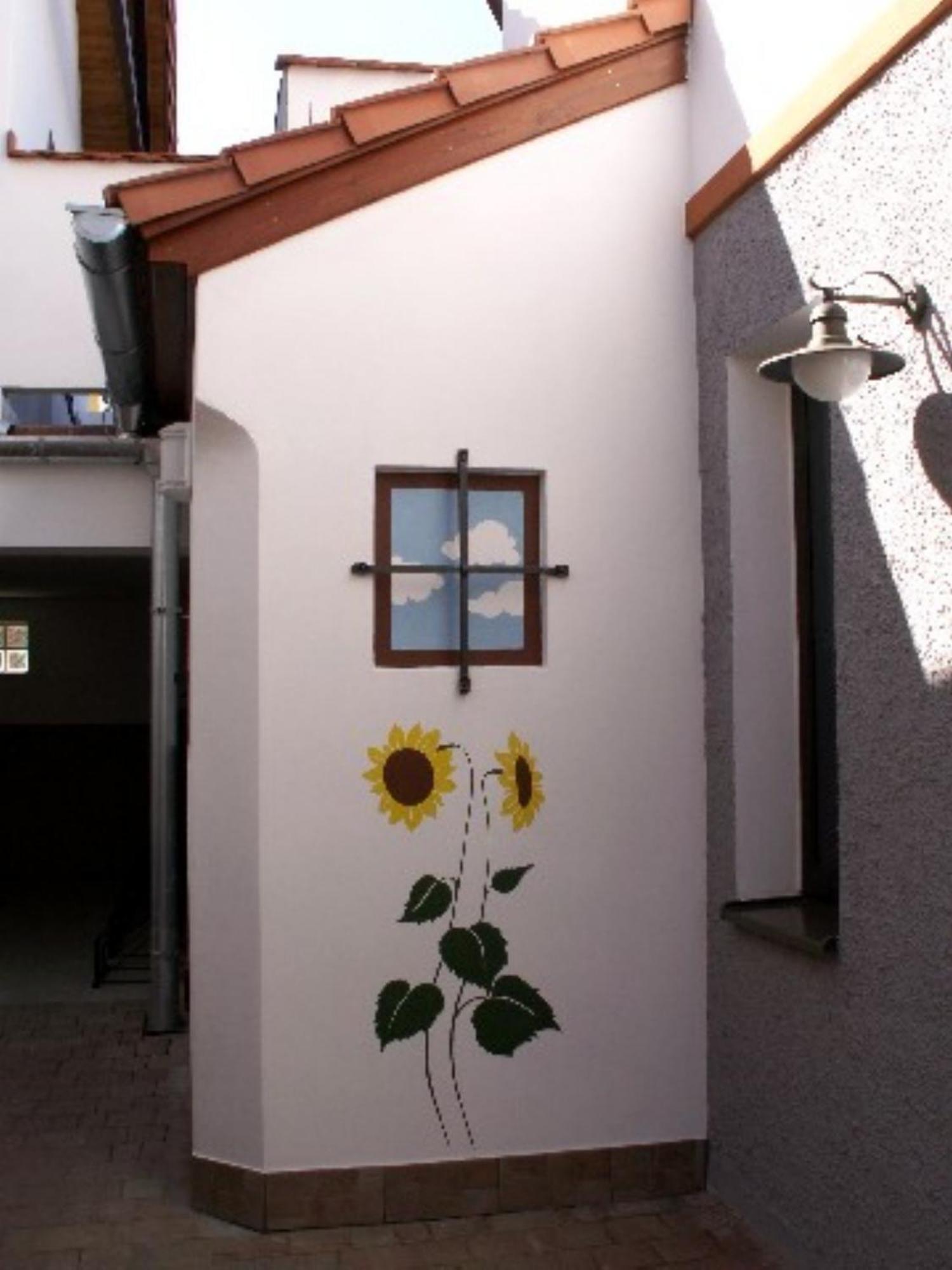Pension Cerny Jezdec Lednice Bagian luar foto